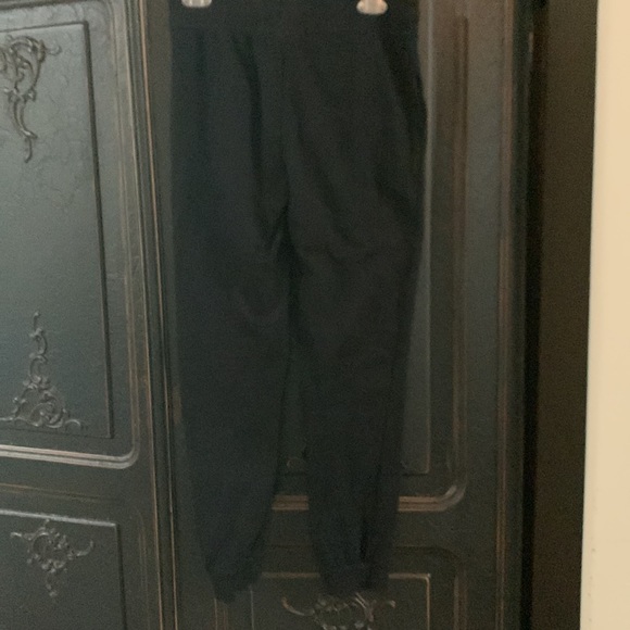 Spider sweats! Youth 14/16 - Picture 6 of 6